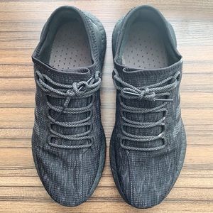 Adidas Men’s Sneaker in Black/Grey, Size 10.5